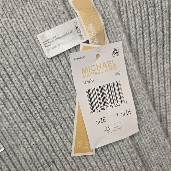 Michael Kors Wool Blend Gray Ribbed Knit Scarf Winter Cozy Thick Neutral NWT - Picture 4 of 5